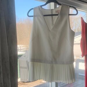 Ted Baker London White V-Neck Sleeveless Top with Pleated Hem